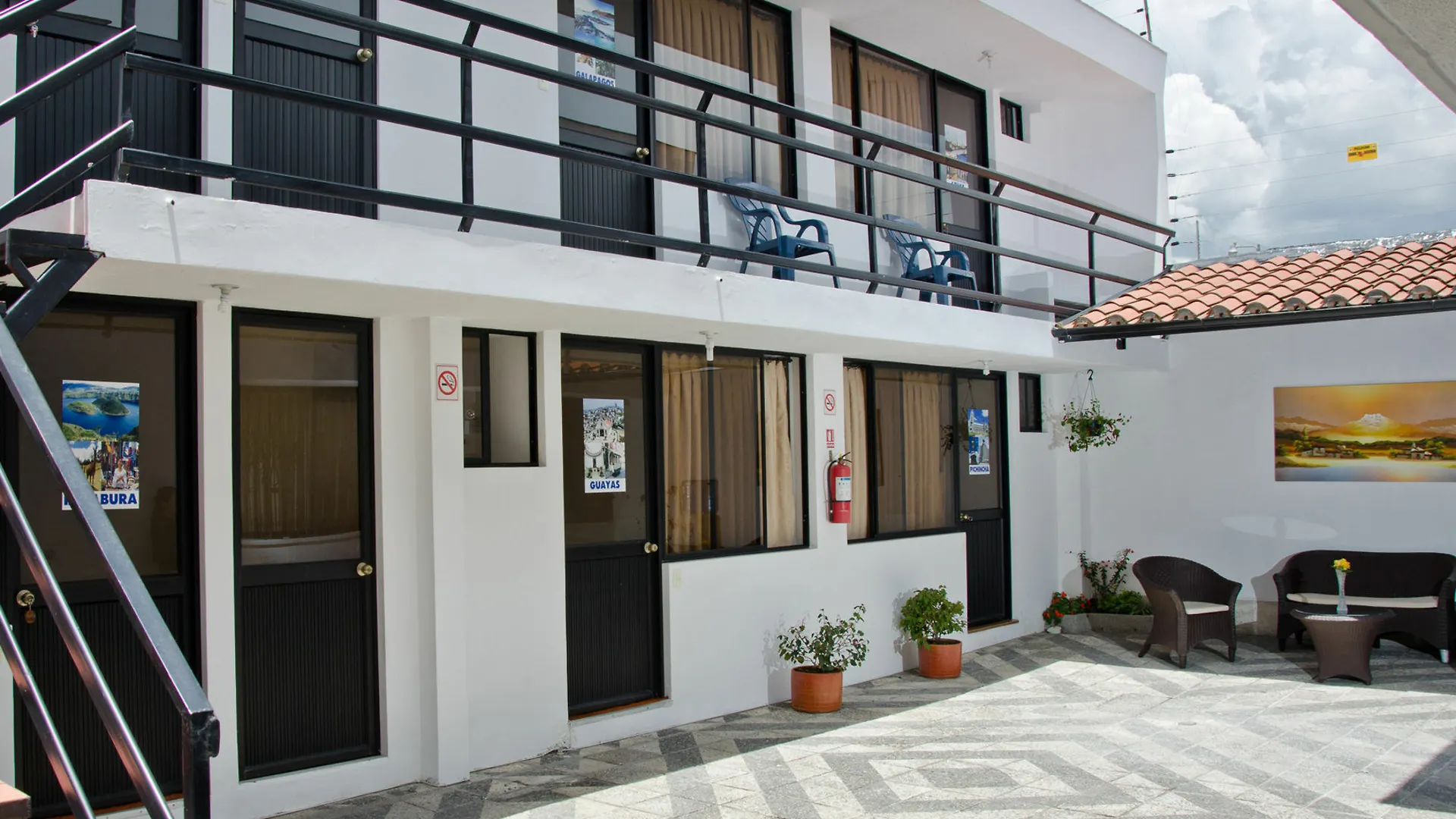 Ecuatreasures B&B Norte Quito 2*,