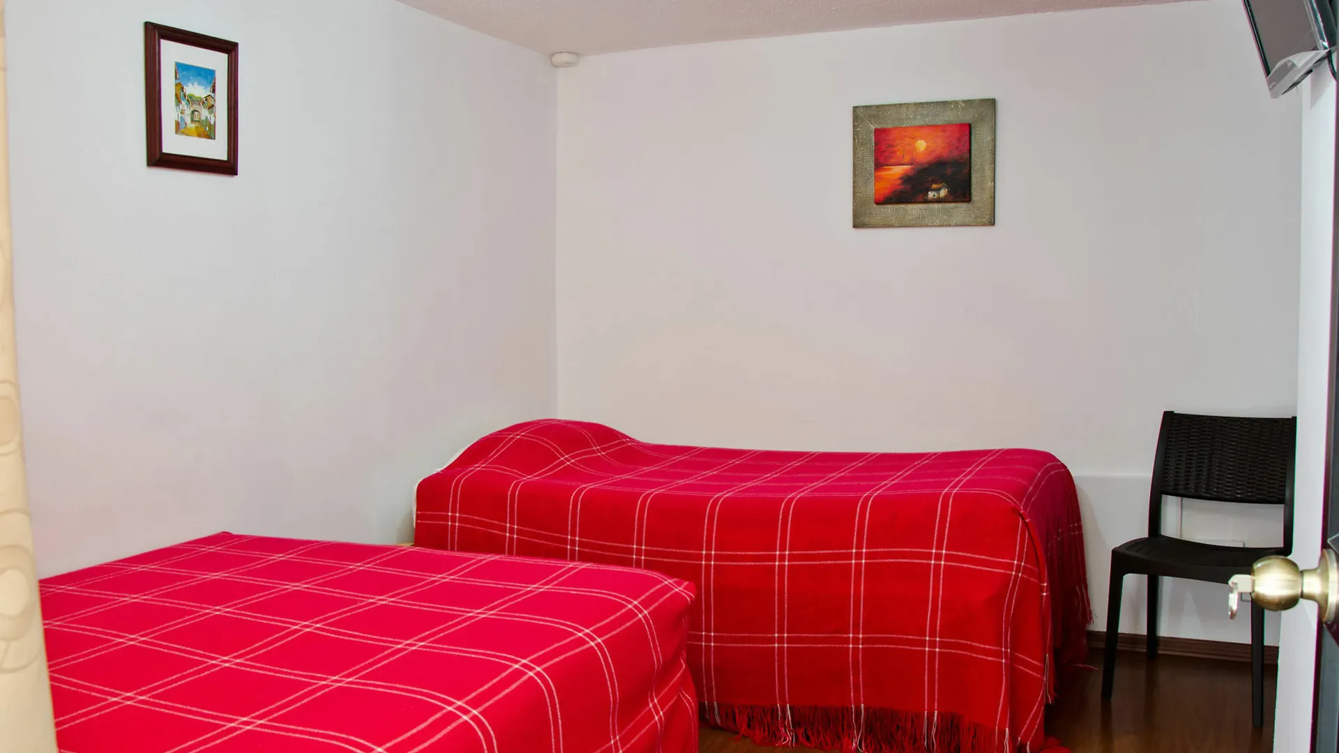 Ecuatreasures B&B Norte Quito